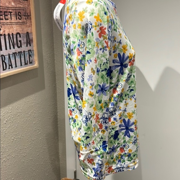 Yellow and Green Fitted 3/4 Sleeve Blouse - Picture 8 of 12